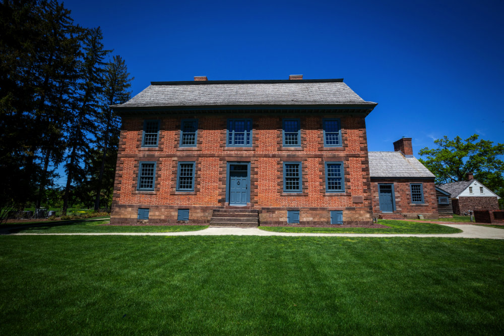 A simple rectangular brick house