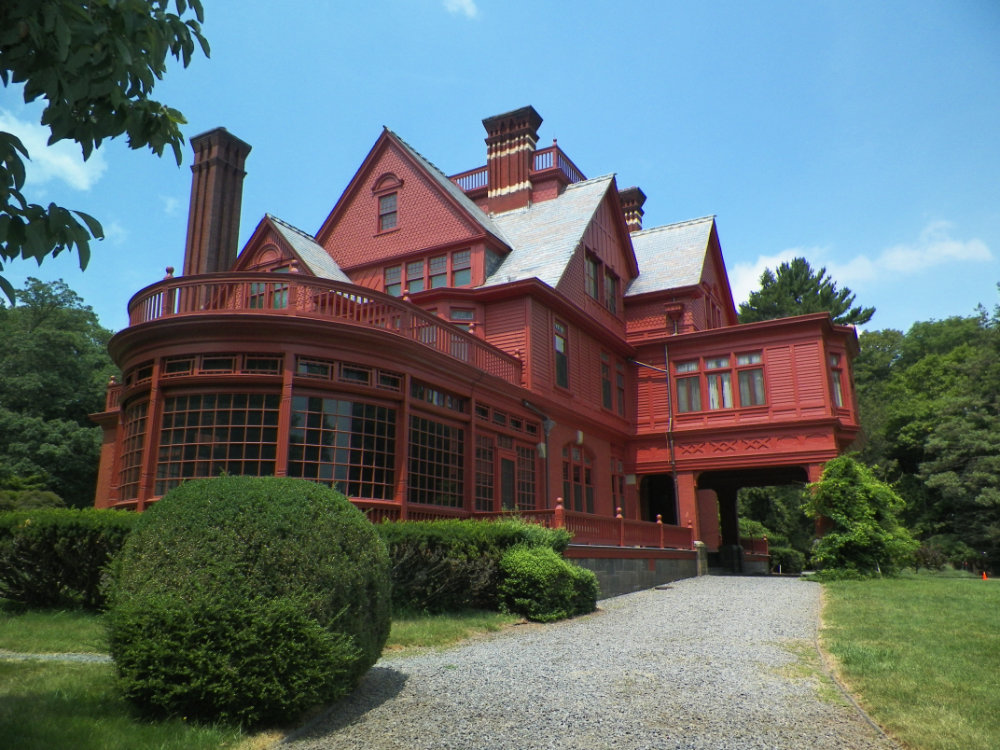 Glenmont is a 29-room Queen Anne-style Victorian mansion constructed of red brick with diverse architectural elements